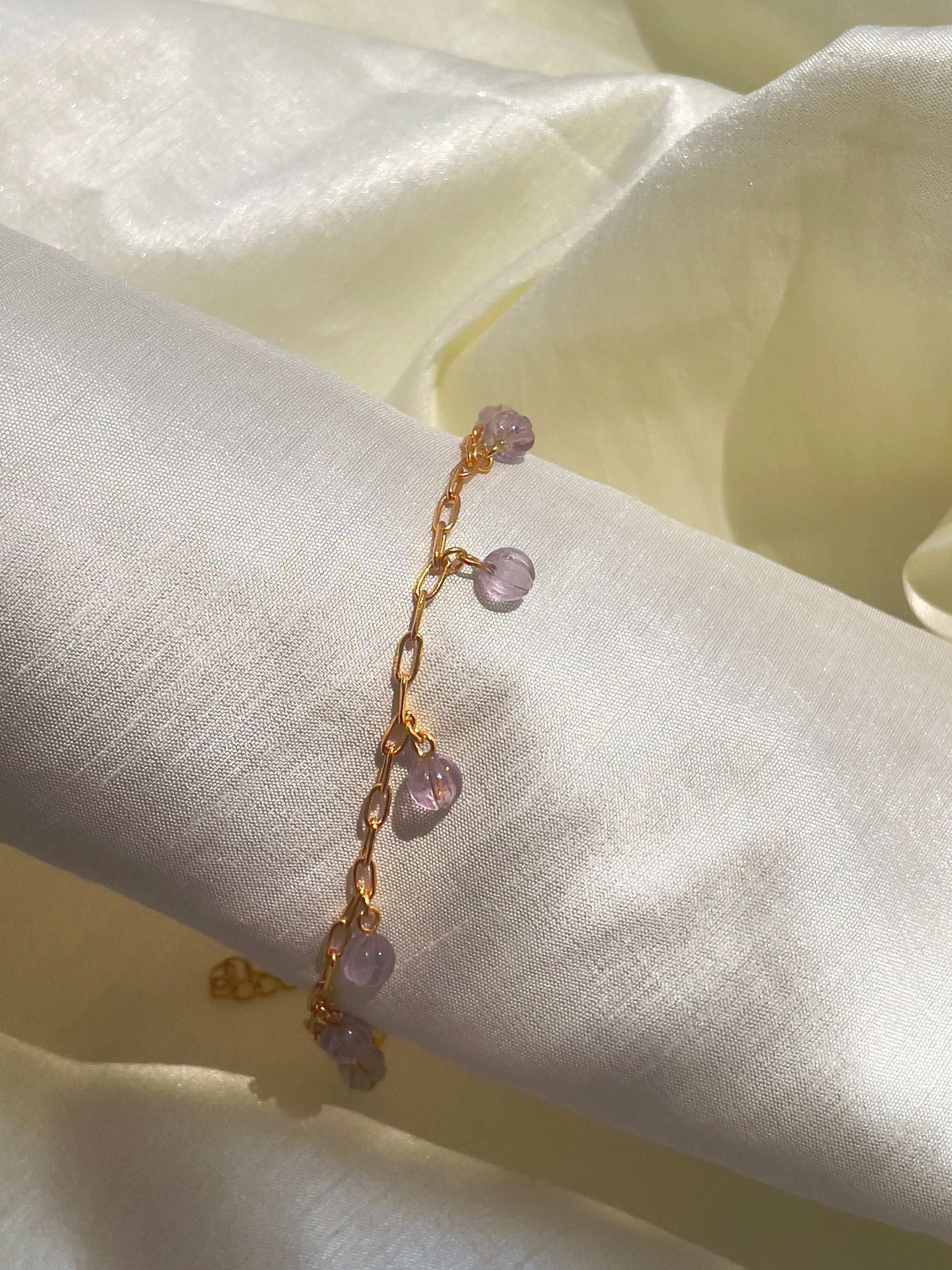 Amethyst bracelet  in 18ct gold plating in chain .helps in improving sleep and anxiety