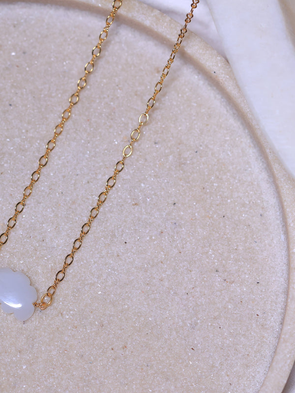 Moonstone pendant cloud in 18ct gold plated on Brass and sterling silver .this crystal stone helps in good sleep and curing depression