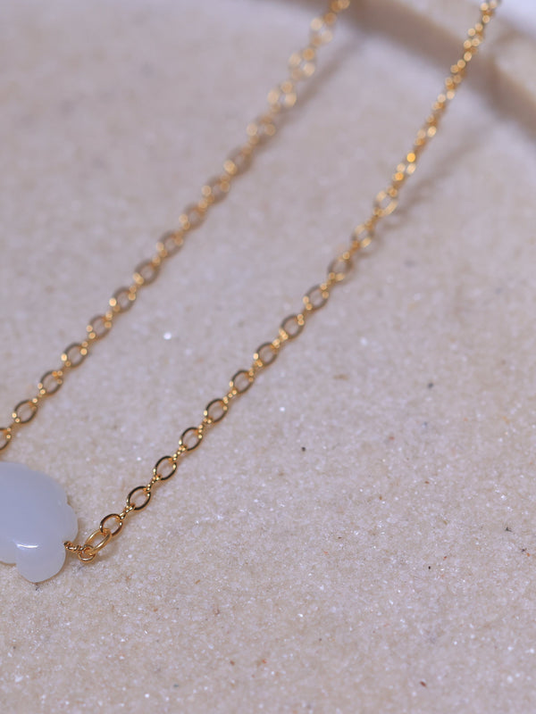 Moonstone pendant cloud in 18ct gold plated on Brass and sterling silver .this crystal stone helps in good sleep and curing depression