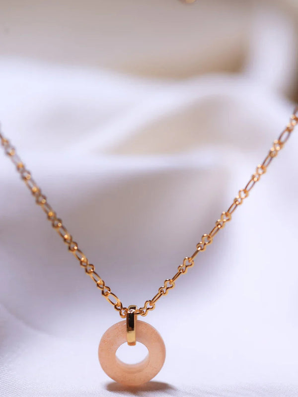 Donnet peach Moonstone Pendant