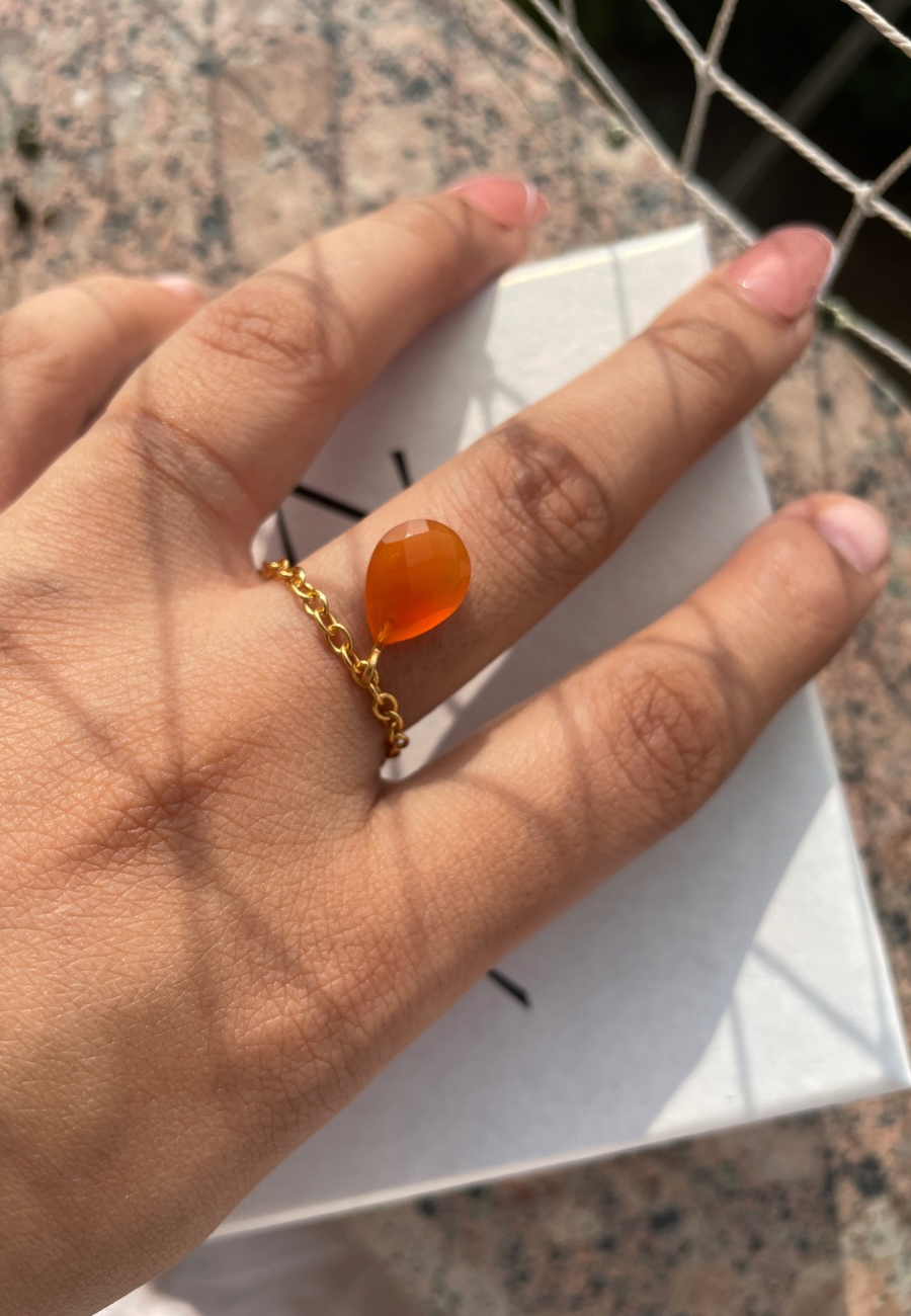 Carnelian pear chain Ring