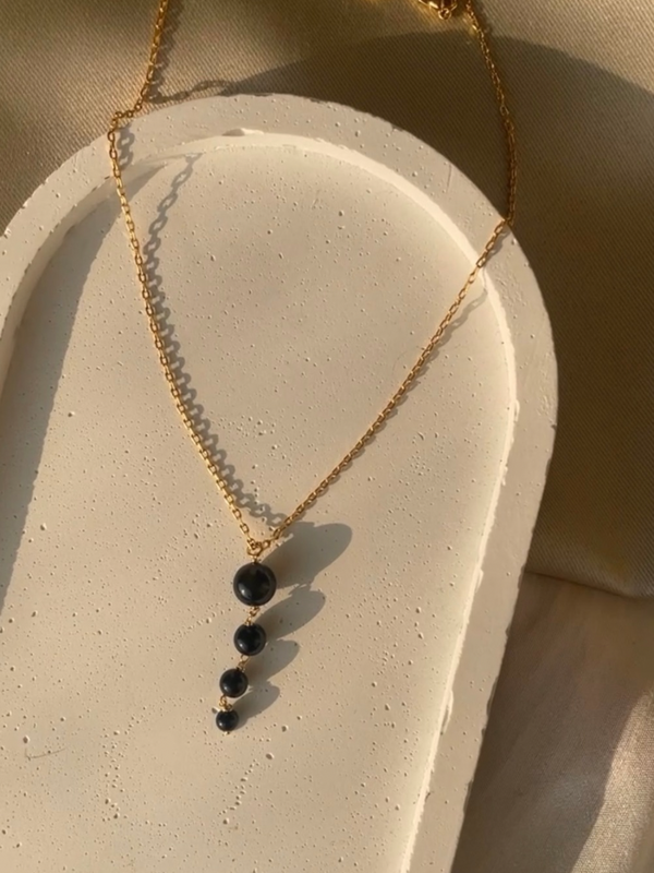 Black onyx Pendant | healing stone