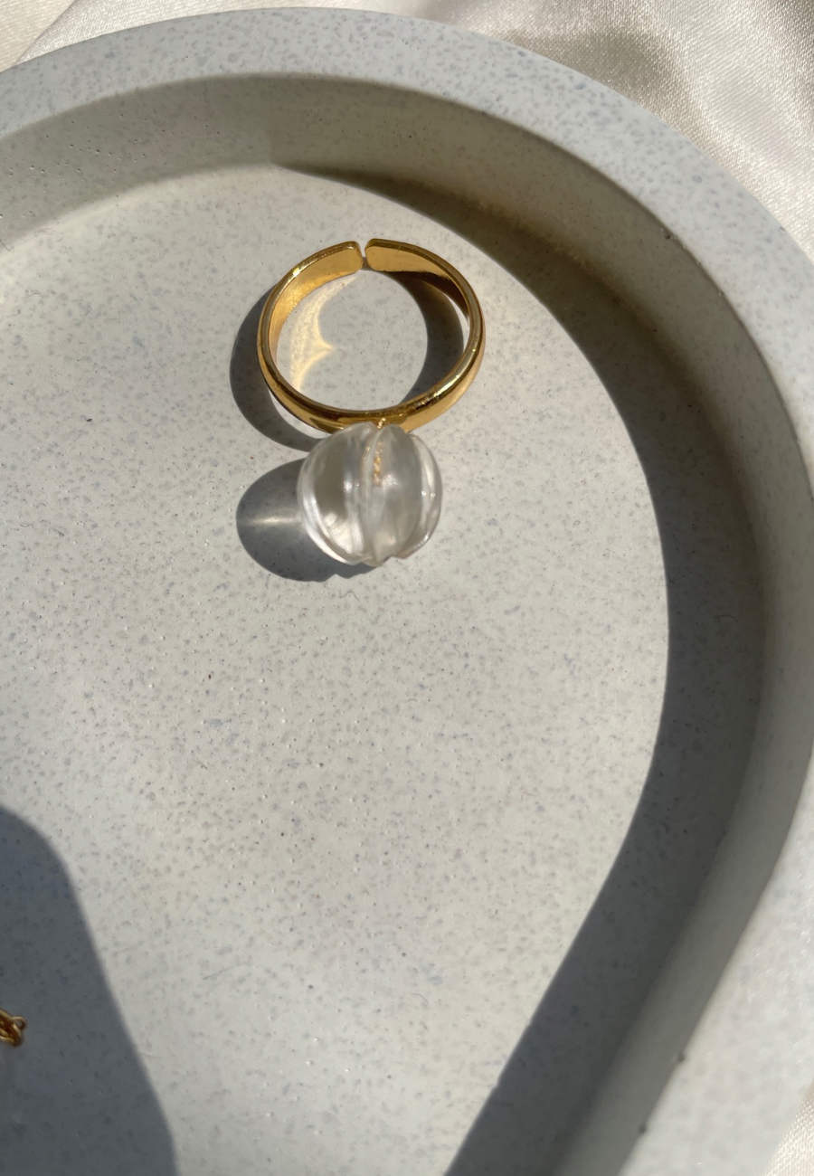 Clear quartz melon ring