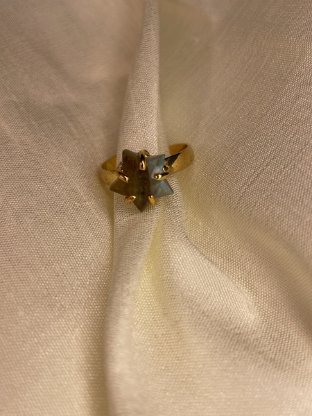 Star Labradorite Ring