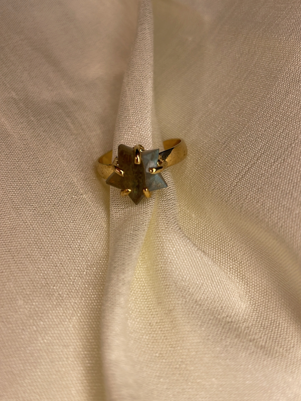 Star Labradorite Ring