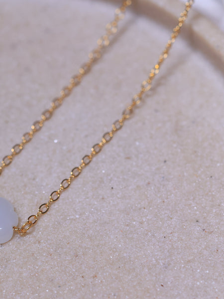 Moonstone pendant cloud in 18ct gold plated on Brass and sterling silver .this crystal stone helps in good sleep and curing depression