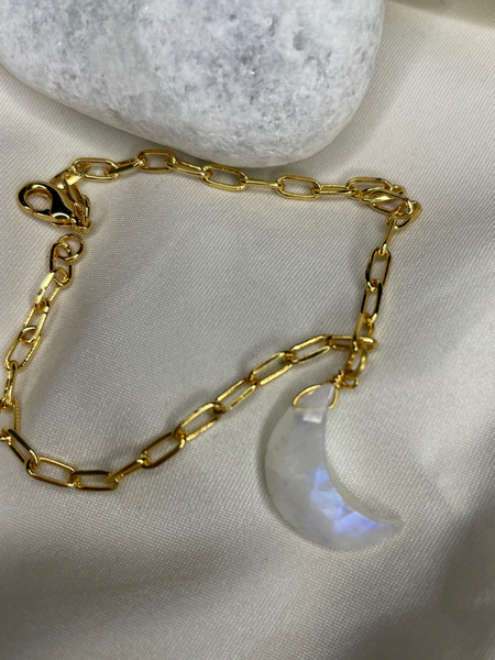 moonstone  crescent charm bracelet  in 18ct gold plated brass chain .THIS CRYSTAL STONE HELPS IN  DEPRESSION  & ANXIETY 