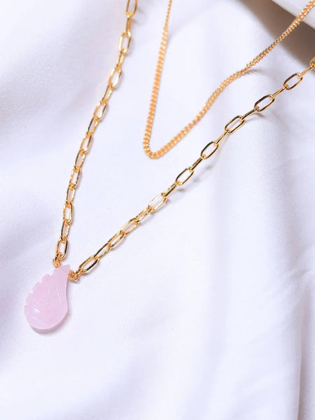 Leaf- Rose quartz pendant in double layered.this crystal stone attract self love,love attraction